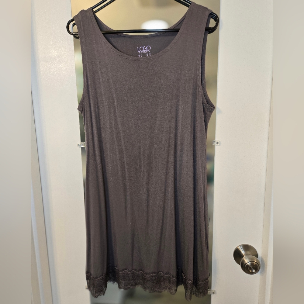LOGO by Lori Goldstein Gray Relaxed Tank Top